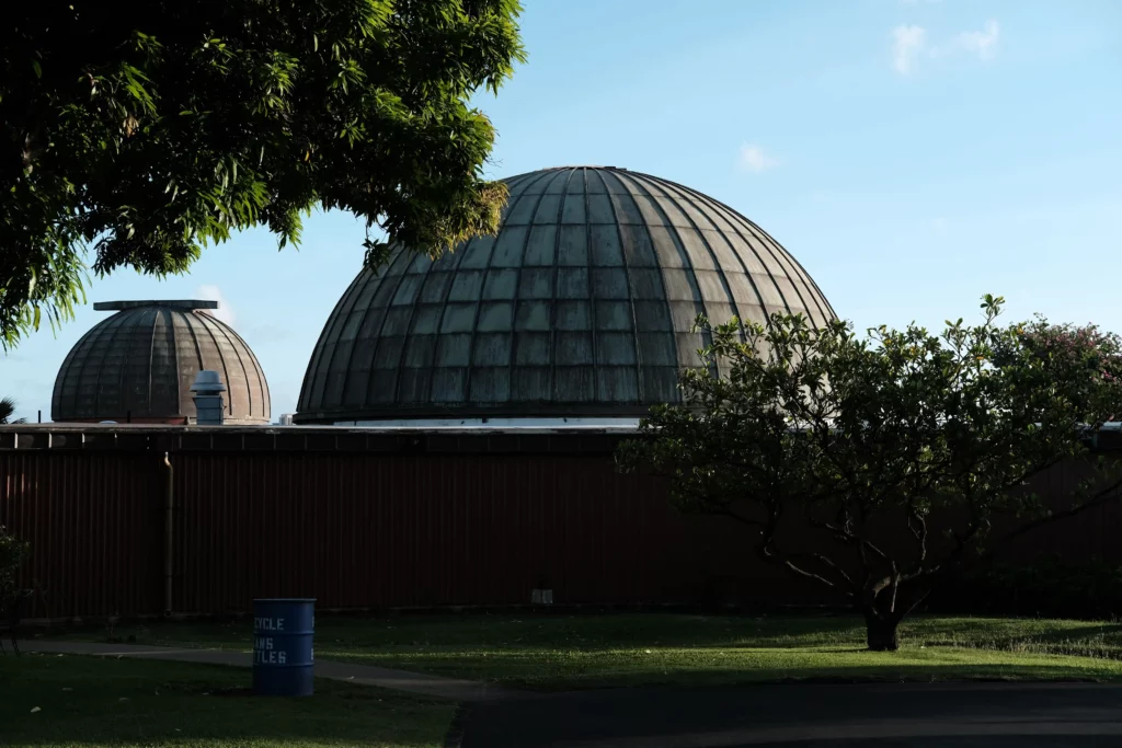 Corporate event attendees at the 60th anniversary of the Jhamandas Watumull Planetarium in Hawaii.
